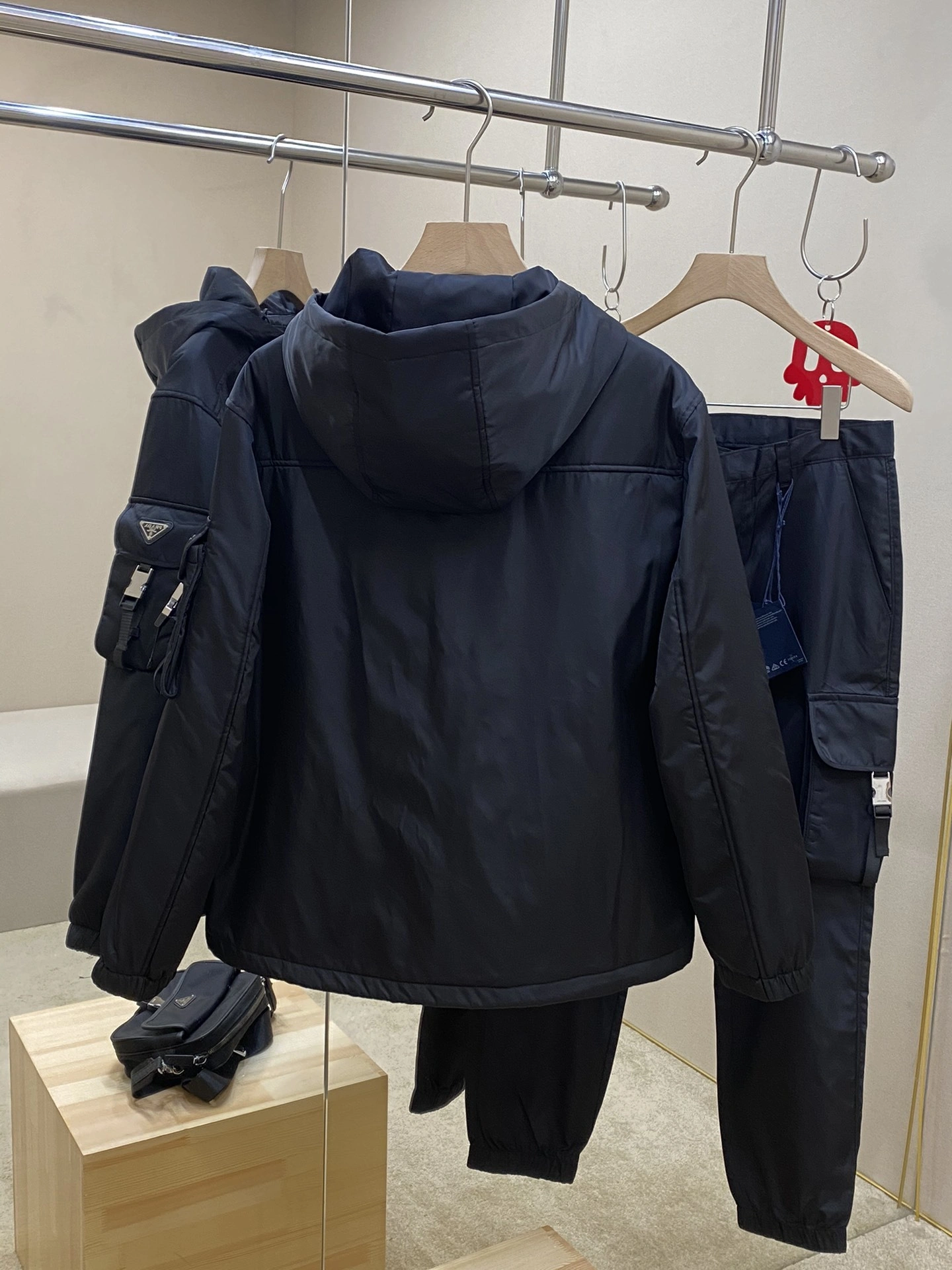 wg.luxury- Pr141 oversized item:D-F409J5907